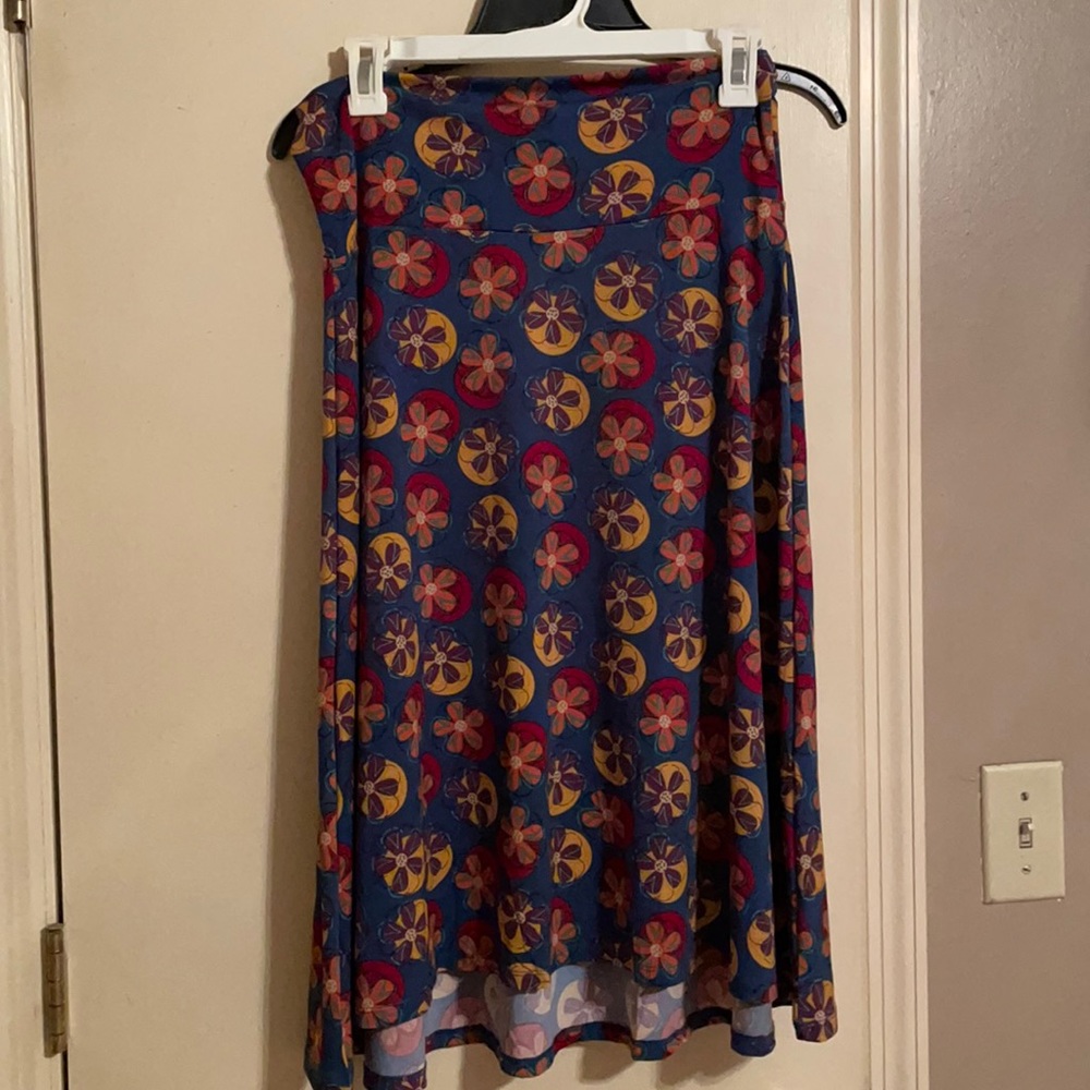 Lularoe skirt